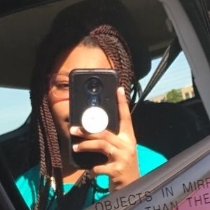 Meet your Posher, Macey